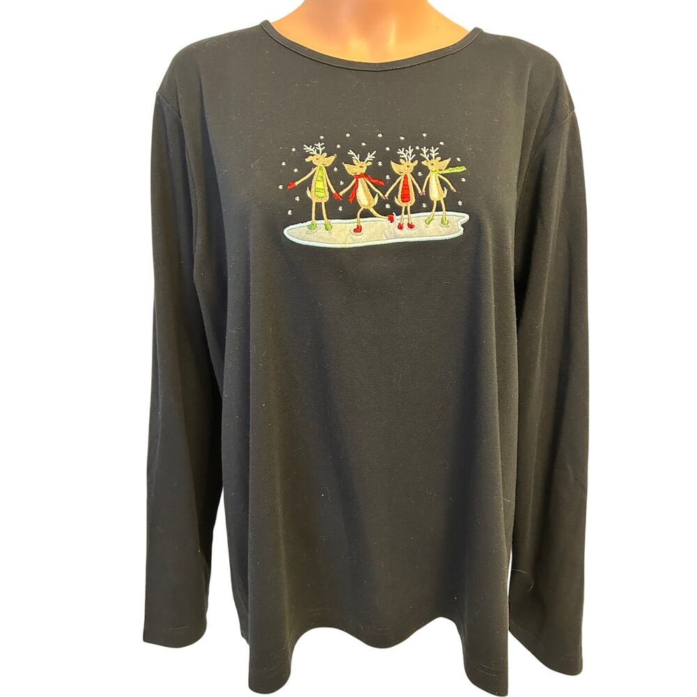 Croft & Barrow long sleeve  Christmas shirt reindeer holding hands ice skating